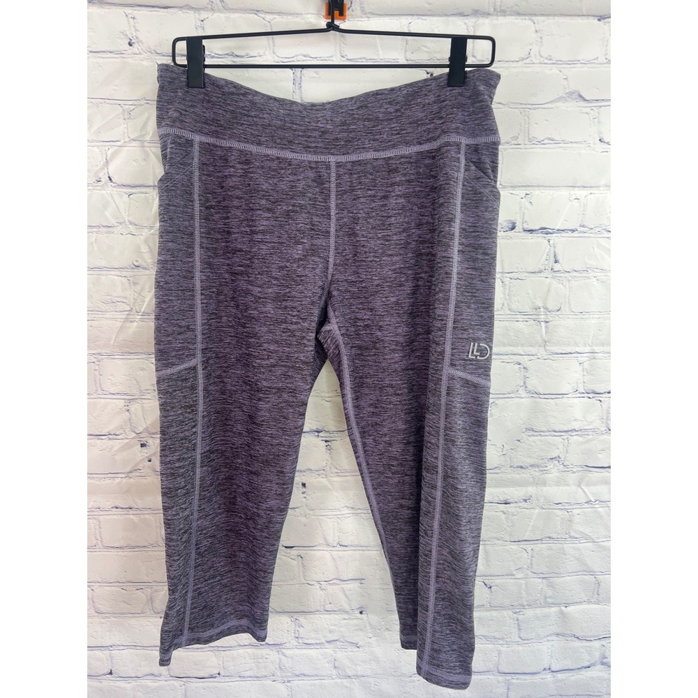 Women's Live Love Dream Heathered Purple capri legging with side pockets size 1X
